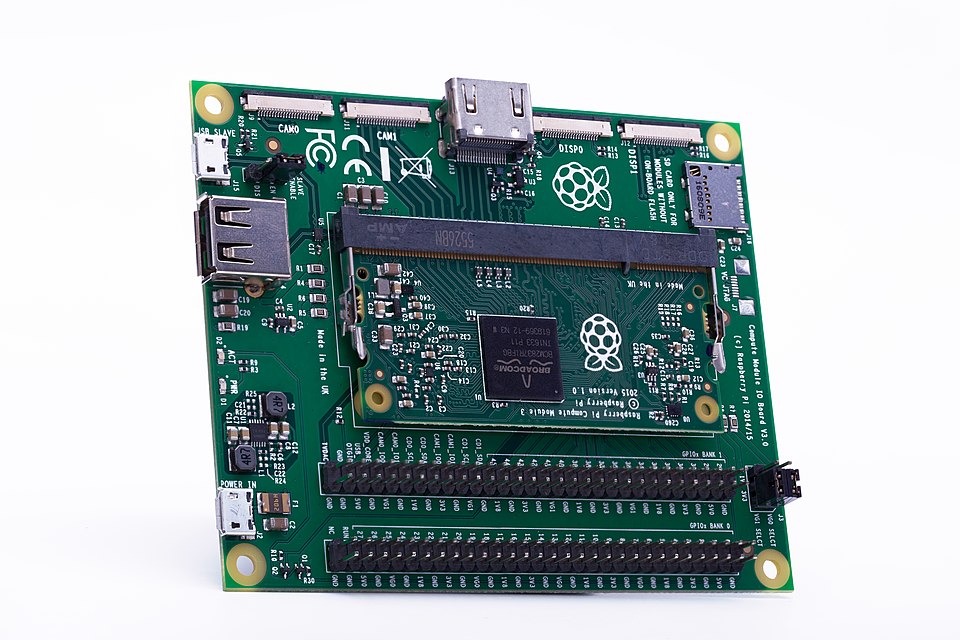File:Raspberry Pi Compute Module IO Board V3 with Compute Module 3.jpg