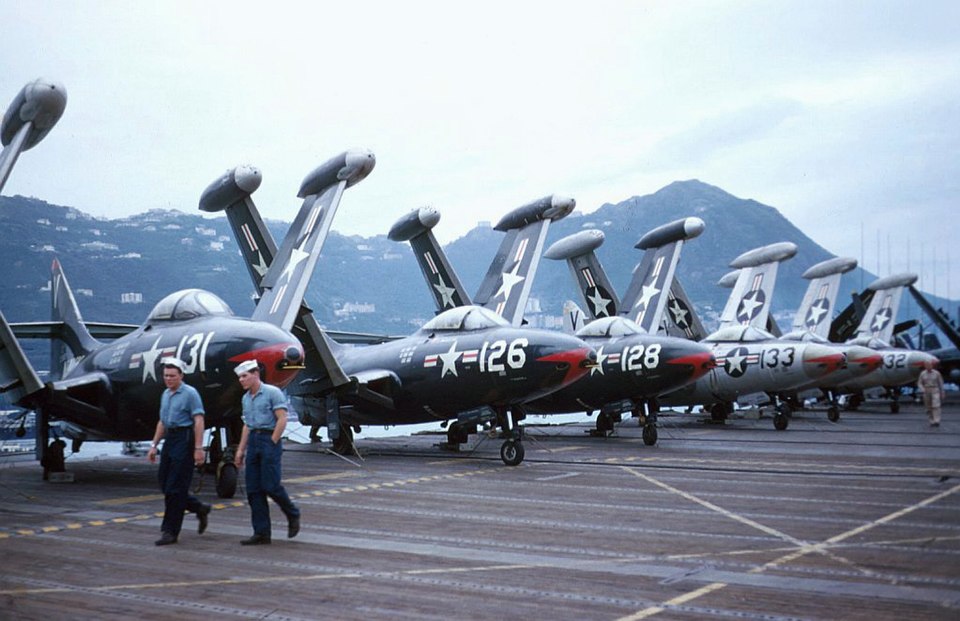 File:F9F-5 VF-111 CVA-39 1953.jpeg