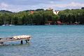 Blick vom Strandbad Hechendorf nach Osten. Im Hintergrund das Schloss Seefeld